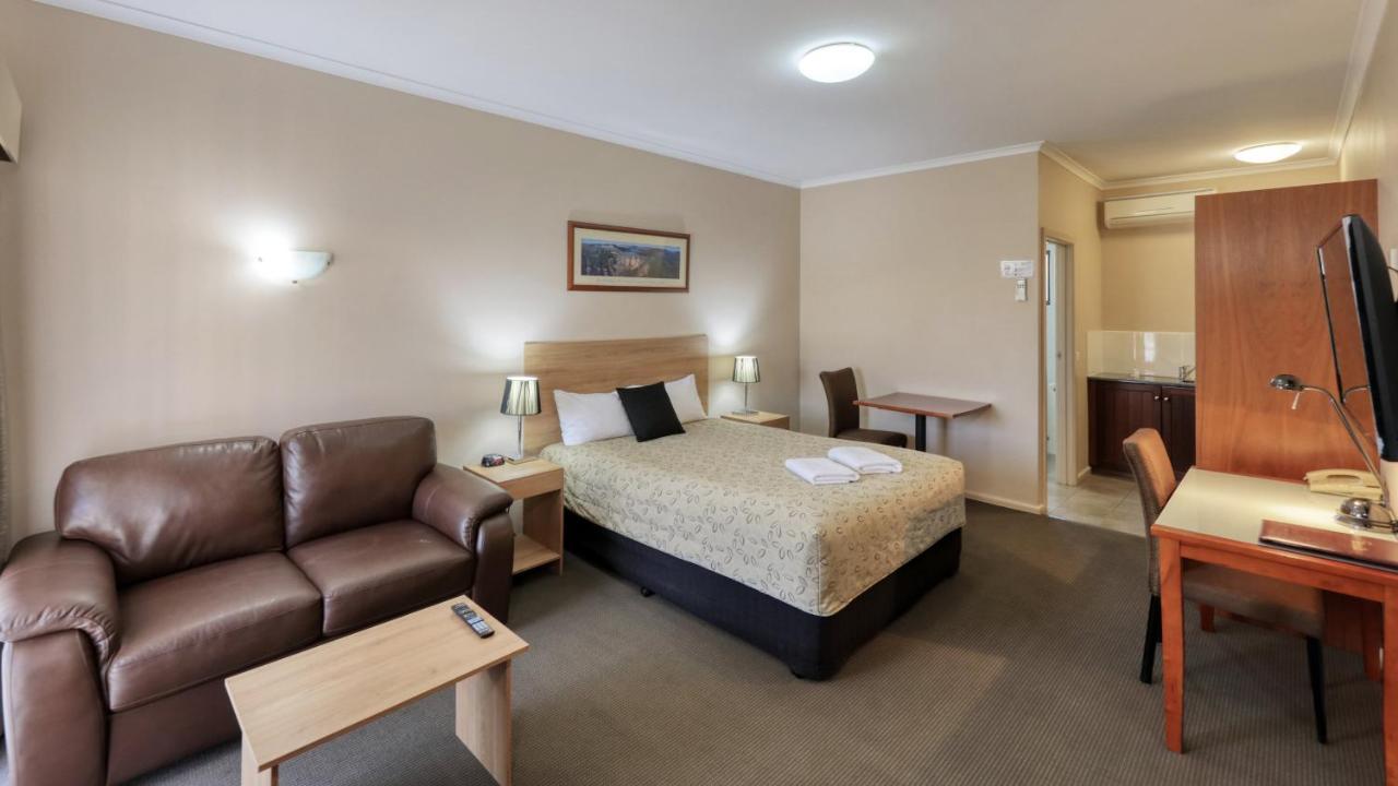 Top Of The Town Motel & Apartments Benalla Exterior photo