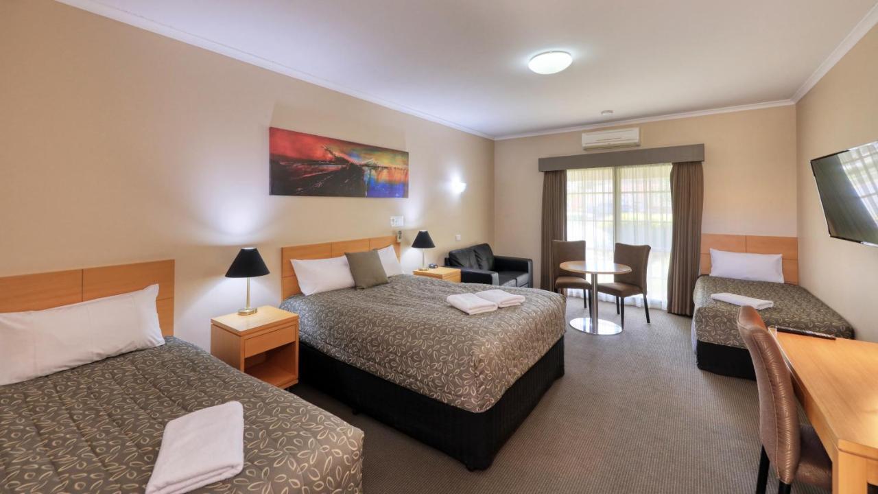 Top Of The Town Motel & Apartments Benalla Exterior photo